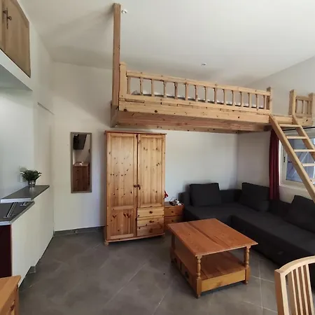 Apartment Joli Rez De Jardin